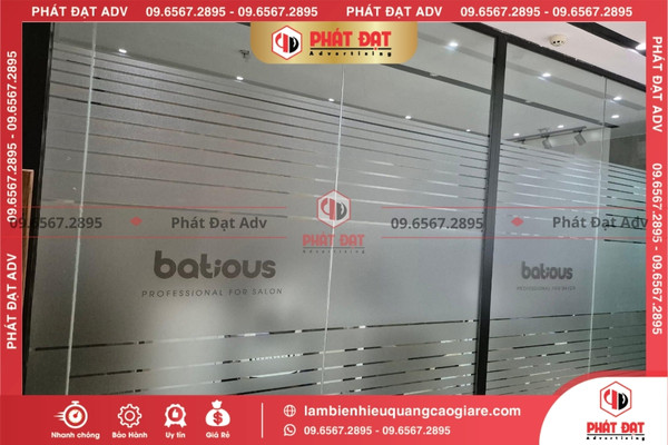 Những câu hỏi thường gặp khi gia công cắt dán decal mờ