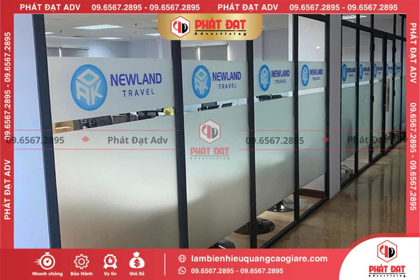 Ưu tiên đơn vị có đội ngũ tay nghề cắt dán decal mờ cao